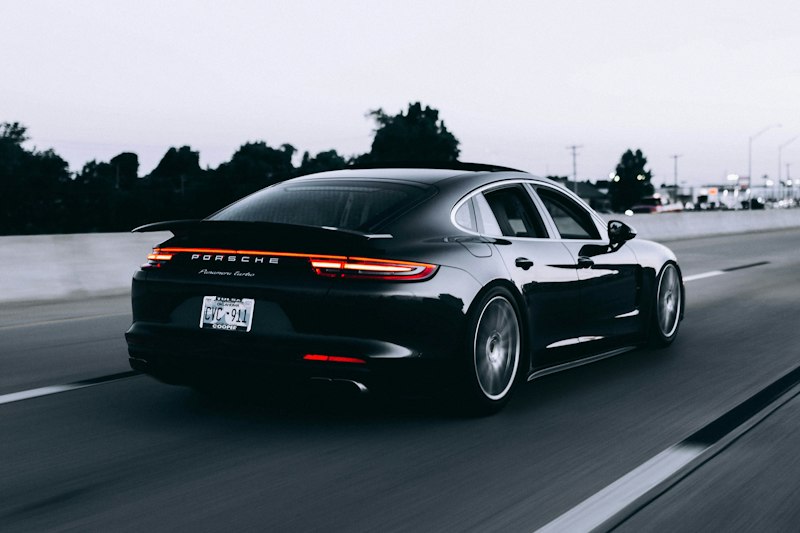 Spia Motore Accesa (Check Engine): Cause Frequenti e Come Diagnosticarla da Soli